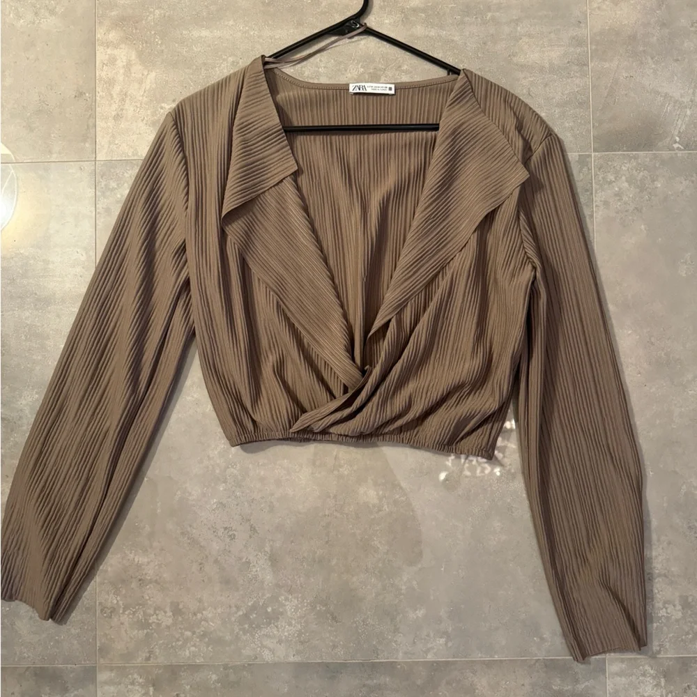 Zara Plisse Crop Top | M - Picture 1 of 6